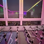 Appartement With Amazing View Of Parking *