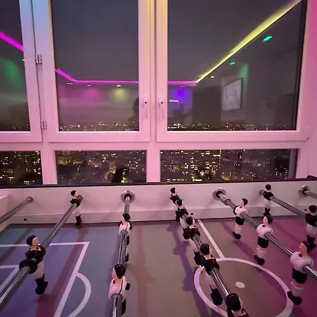 Апартаменты With Amazing View Of Parking *
